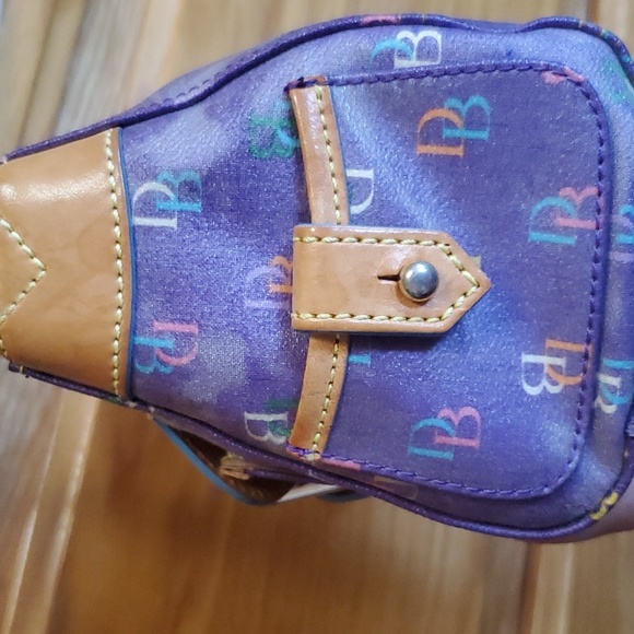 Dooney and Bourke purple purse - Picture 8 of 13